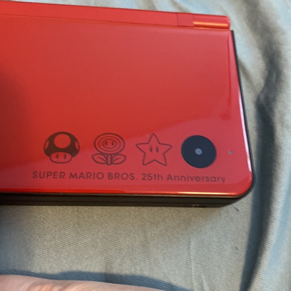 Nintendo DS XL Super Mario Bros 25th Anniversary Edition w/ 7 games - Picture 2 of 5
